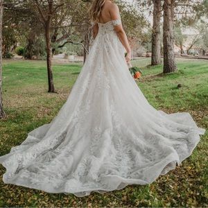 Ivory Wedding Dress for Sale